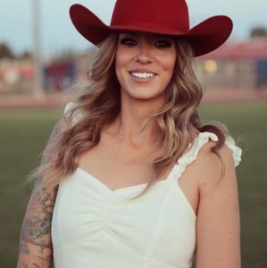 Meet your Posher, Liselle